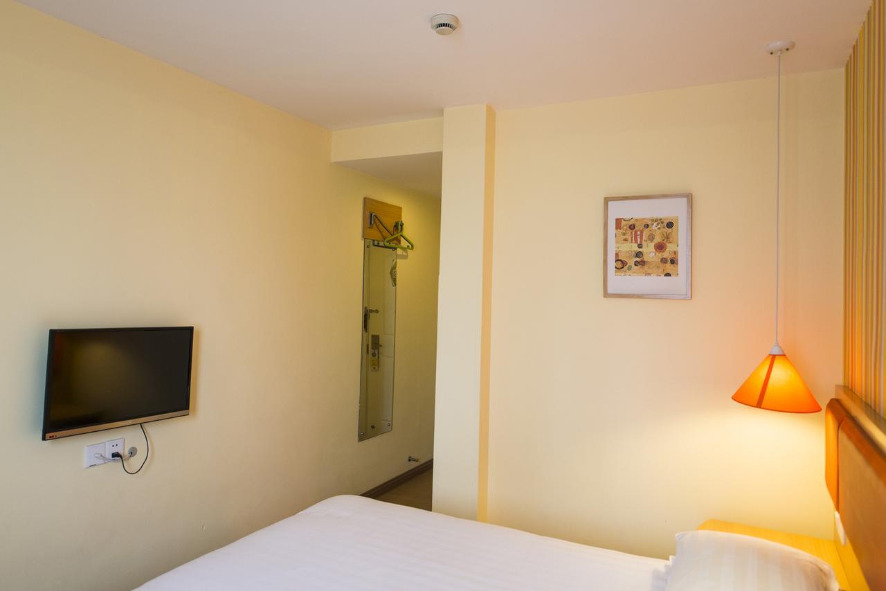 Home Inn Chongqing Jiangbei Airport Shuangfeng Road Exterior photo